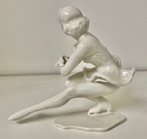 lot 126 image: Lorenz Hutschenreuther Porcelain Ice Figure Skater Figurine Germany
