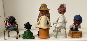 lot 165 image: 5 Fabulous Clay Figurines