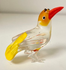 lot 167 image: Beautiful Hand Blown Glass Birds
