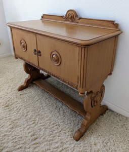 lot 11 image: Vintage Wood BuffetSideboard