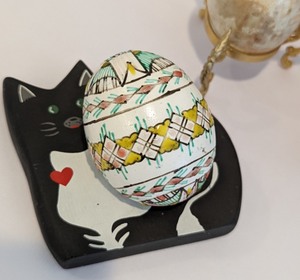 lot 26 image: Painted Eggs