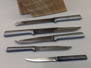 lot 216 image: Assorted Knives and Wood Block