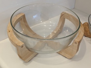 lot 219 image: Wood Servingware