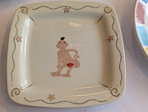lot 227 image: Colorful Servingware