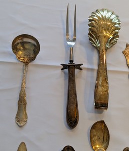 lot 230 image: Vintage Silver Plated Flatware