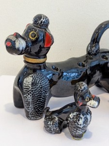 lot 239 image: Vintage Ceramic Poodle Seasoning Shakers