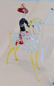 lot 274 image: Glass Horse Figurines