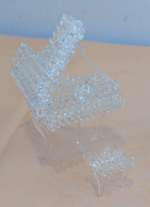 lot 270 image: Glass Piano and Sewing Machine Glass Figurines