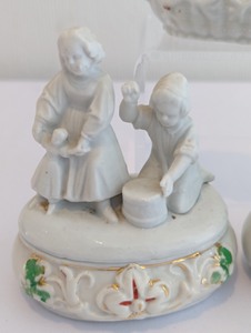 lot 265 image: Victorian Children Themed Fairing Trinket Boxes