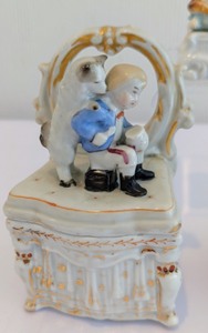 lot 254 image: Victorian  Dog Themed Fairing Trinket Boxes
