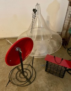 lot 197 image: Lot of Bird Feeders