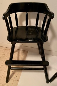 lot 362 image: 2 Tall Childrens Chairs