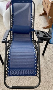 lot 352 image: 3 Lawn Chairs