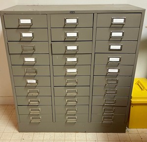 lot 369 image: Tensco 30 Drawer Metal Storage Cabinet