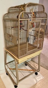 lot 372 image: Beautiful Bird Cage on Casters