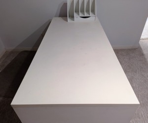 lot 310 image: White Office Desk