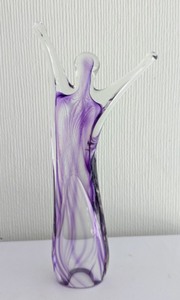 lot 316 image: Purple Art Glass Figurine