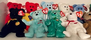 lot 335 image: Assorted Grouping of Beanie Babies