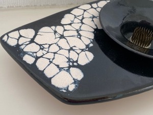 lot 387 image: Beautiful Pottery Floral Frog