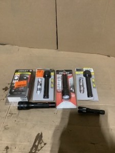lot 19 image: Defiant & Coast Flashlights. Various Sizes & Conditions. See Pictures