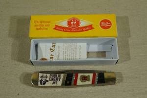 lot 37 image: Kissing Crane Al Capone Folding Knife - KC5588