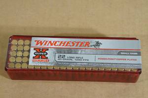 lot 81 image: 100 Winchester Super-X .22 LR 40 Gr Copper Plated Power Point Ammo