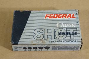lot 119 image: 5 Federal Classic 12 Ga 2-34 00 Buck Magnum Shotshells
