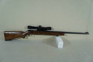 lot 1 image: Vintage Winchester 75 Target .22 LR Bolt Action Rifle