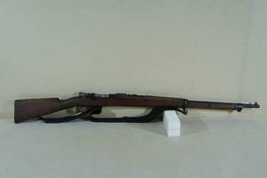 lot 3 image: Fabrica De Armas Oviedo 1956 Spanish 7mm Mauser Rifle