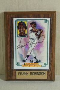 lot 5 image: Frank Robinson Signed Donruss Grand Champion Card