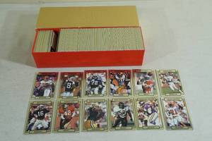 lot 21 image: 1990 Action Packed Football Card Complete Set