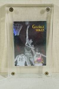 lot 29 image: 1996-97 Topps Stars George Mikan #30 Refractor Card