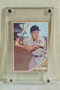 lot 50 image: 1962 Topps Harmon Killebrew #70 Baseball Card