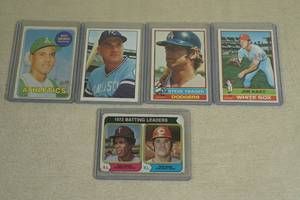 lot 115 image: Baseball Cards - Kaat, Killebrew, Rose, Carew