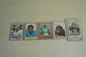 lot 110 image: Football Cards - Mercury Morris, Bradshaw, Franco Harris, Rashad, Dorsett