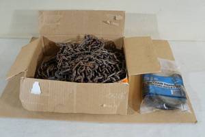 Automotive Tire Chain Set