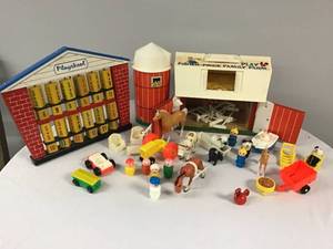 lot 372 image: Vintage Toy