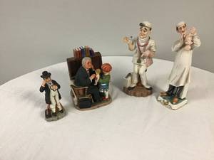 lot 375 image: Figurines (Doctors)