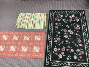 lot 386 image: 3 Small Rugs