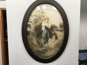 lot 440 image: Antique Oval Portrait
