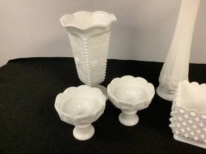 lot 353 image: Set of 6 Milk Glass Dcor