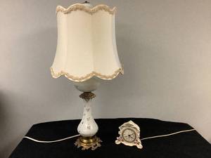 lot 371 image: Retro Lamp & a Clock
