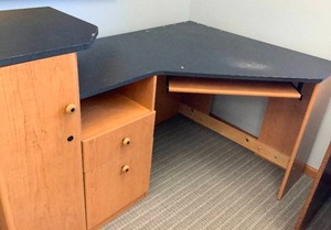 lot 4 image: Corner Computer Desk