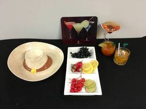 lot 34 image: PartyCocktail Dcor