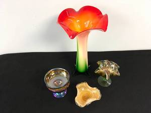 lot 39 image: Glass Home Dcor