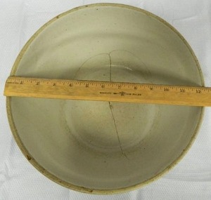 lot 5 image: 2 Crock Bowls