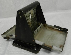 lot 29 image: Mixing Bowls, Antique Toaster, miscellaneous items
