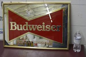 lot 32 image: Budweiser Mirror