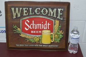 lot 35 image: Welcome Schmidt Beer Sign