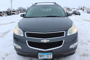 lot 4 image: 2009 Chevrolet Traverse LT AWD